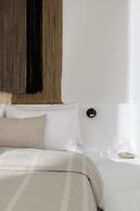Solmar Suites