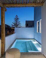 Solmar Suites