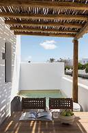 Solmar Suites