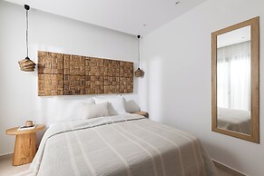Solmar Suites
