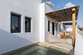 Solmar Suites
