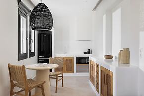 Solmar Suites