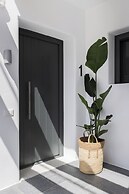 Solmar Suites