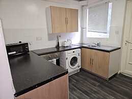 Sleeps8-familyfriendly-freeparking-10mtoetihad