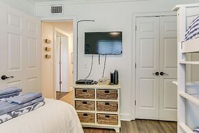 Beach + Pool Access: Hilton Head Resort Getaway!