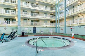 Beach + Pool Access: Hilton Head Resort Getaway!