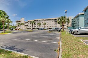 Beach + Pool Access: Hilton Head Resort Getaway!