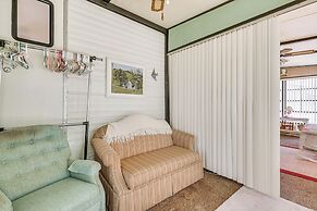 Swim, Fish & Play: Pet-friendly Gem in Fort Myers