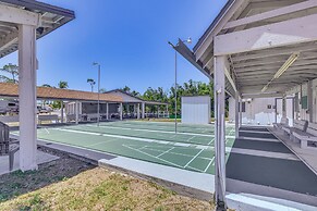 Swim, Fish & Play: Pet-friendly Gem in Fort Myers