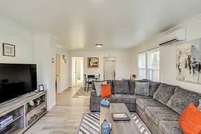 4 Mi to Several Museums: Quaint Tacoma Home