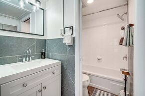 Walk to Casino: Condo w/ Balcony in Atlantic City!