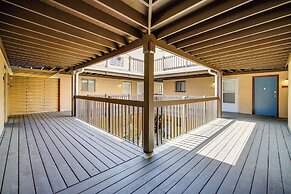 Walk to Casino: Condo w/ Balcony in Atlantic City!