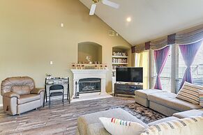 Patio, BBQ & Yard: Family Retreat in Pearland