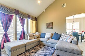 Patio, BBQ & Yard: Family Retreat in Pearland