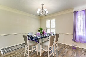 Patio, BBQ & Yard: Family Retreat in Pearland