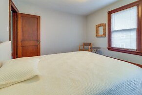 4 Mi to Downtown Toledo: Walkable Riverside Apt