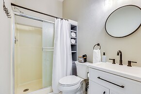 Hot Tub & Sharc Passes: Renovated Sunriver Retreat