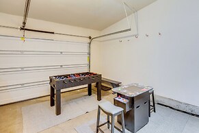 Hot Tub & Sharc Passes: Renovated Sunriver Retreat