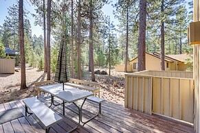 Hot Tub & Sharc Passes: Renovated Sunriver Retreat