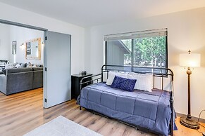 Hot Tub & Sharc Passes: Renovated Sunriver Retreat