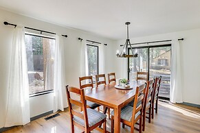 Hot Tub & Sharc Passes: Renovated Sunriver Retreat