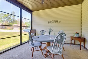 Stay at Jos Taylor Retreat: 9 Mi to Greenville!