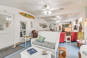 Galveston Bay Retreat: Historic La Porte Home!