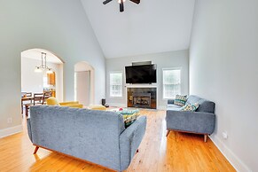 Boat, Fish & Hike: Home w/ Deck in Mooresville!