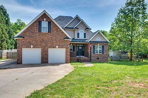 Boat, Fish & Hike: Home w/ Deck in Mooresville!