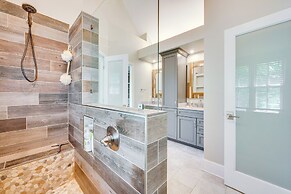 Boat, Fish & Hike: Home w/ Deck in Mooresville!