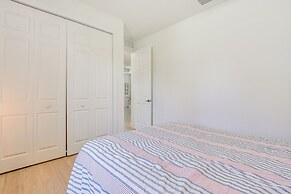 4 Mi to Aquatic Center: North Port Getaway!