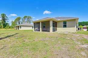 4 Mi to Aquatic Center: North Port Getaway!