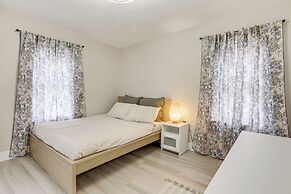 Lively Area: Downtown Providence Apartment!