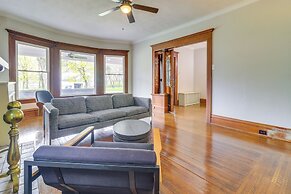 Walkable Apt: 4 Mi to Downtown Toledo!