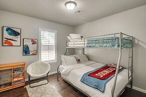 2 Mi to OU: Family-friendly Retreat w/ Patio!