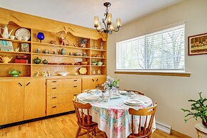 Mid-century 1950s Retreat w/ Rec Room in Monett!