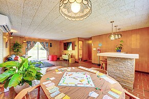 Mid-century 1950s Retreat w/ Rec Room in Monett!