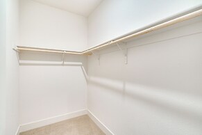 Pool Access: Spacious Tracy Home w/ Yard!