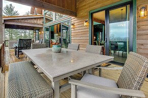 1 Mi to Panthertown Valley: Mountain Lodge w/ Deck