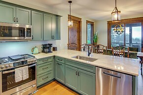 1 Mi to Panthertown Valley: Mountain Lodge w/ Deck