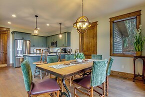 1 Mi to Panthertown Valley: Mountain Lodge w/ Deck