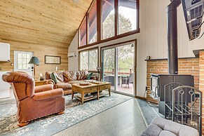11 Mi to Massanutten: Peaceful Cabin w/ Deck