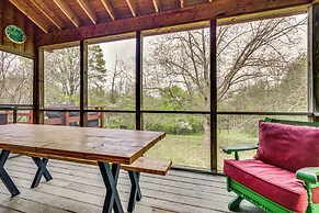 11 Mi to Massanutten: Peaceful Cabin w/ Deck