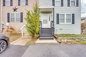 Fish, Ski & Explore: Townhome w/ Decks in Etters!