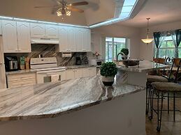 Boaters Dream Getaway In Cape Coral 4 Bedroom Home