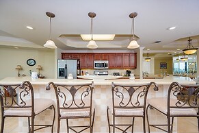 Phoenix On The Bay 1234 3 Bedroom Condo