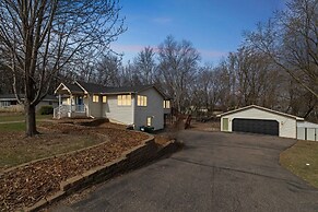 Blaine 5br Haven Hot Tub, Space & Fun 5 Bedroom Home
