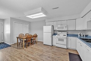 Blaine 5br Haven Hot Tub, Space & Fun 5 Bedroom Home