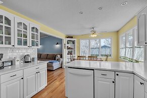 Blaine 5br Haven Hot Tub, Space & Fun 5 Bedroom Home