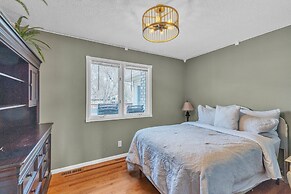 Blaine 5br Haven Hot Tub, Space & Fun 5 Bedroom Home